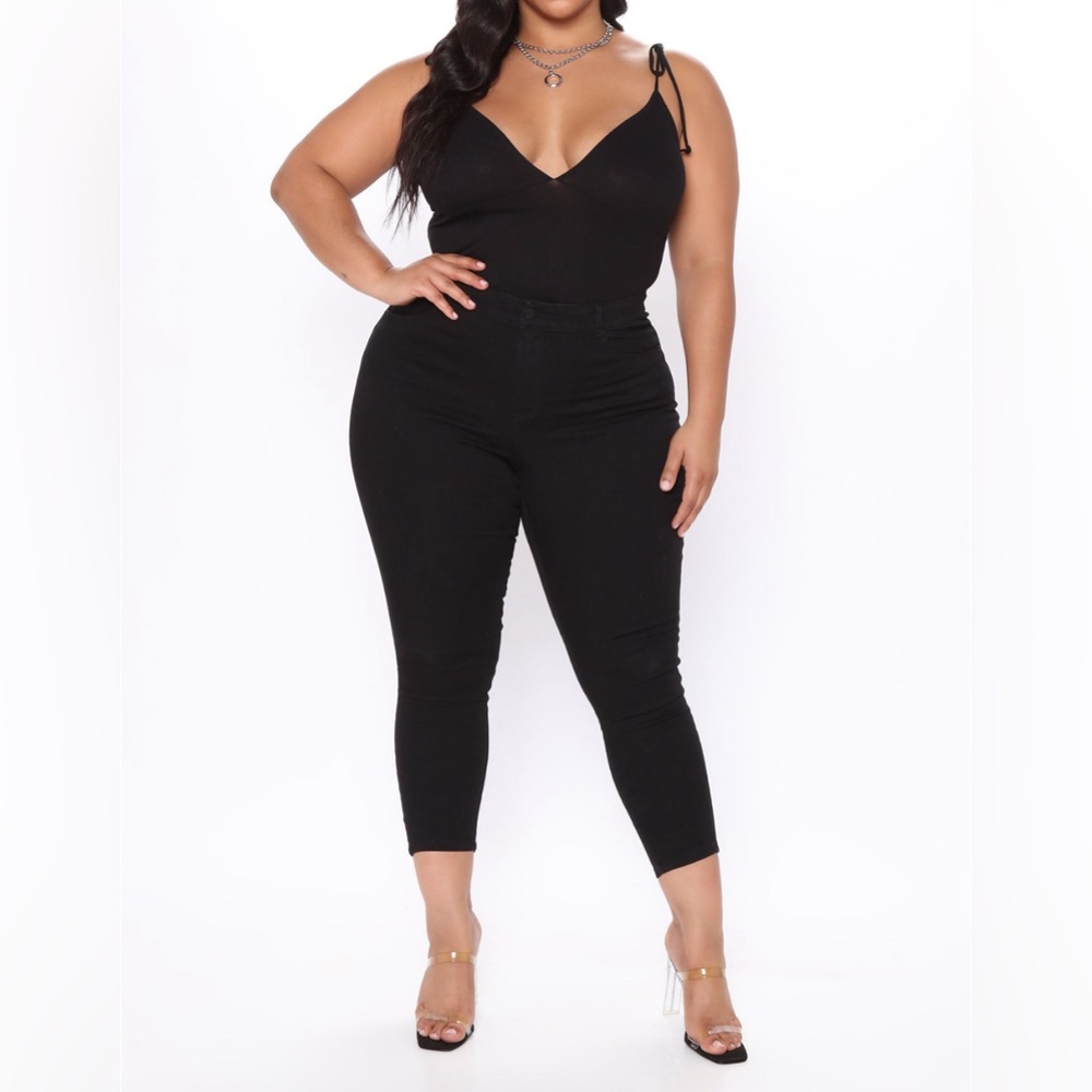 NWT Fashionova Booty Shaping Skinny Jeans - Black - Size 16